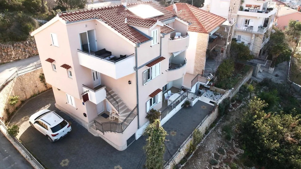 Cvita Apartments Trogir 0*,