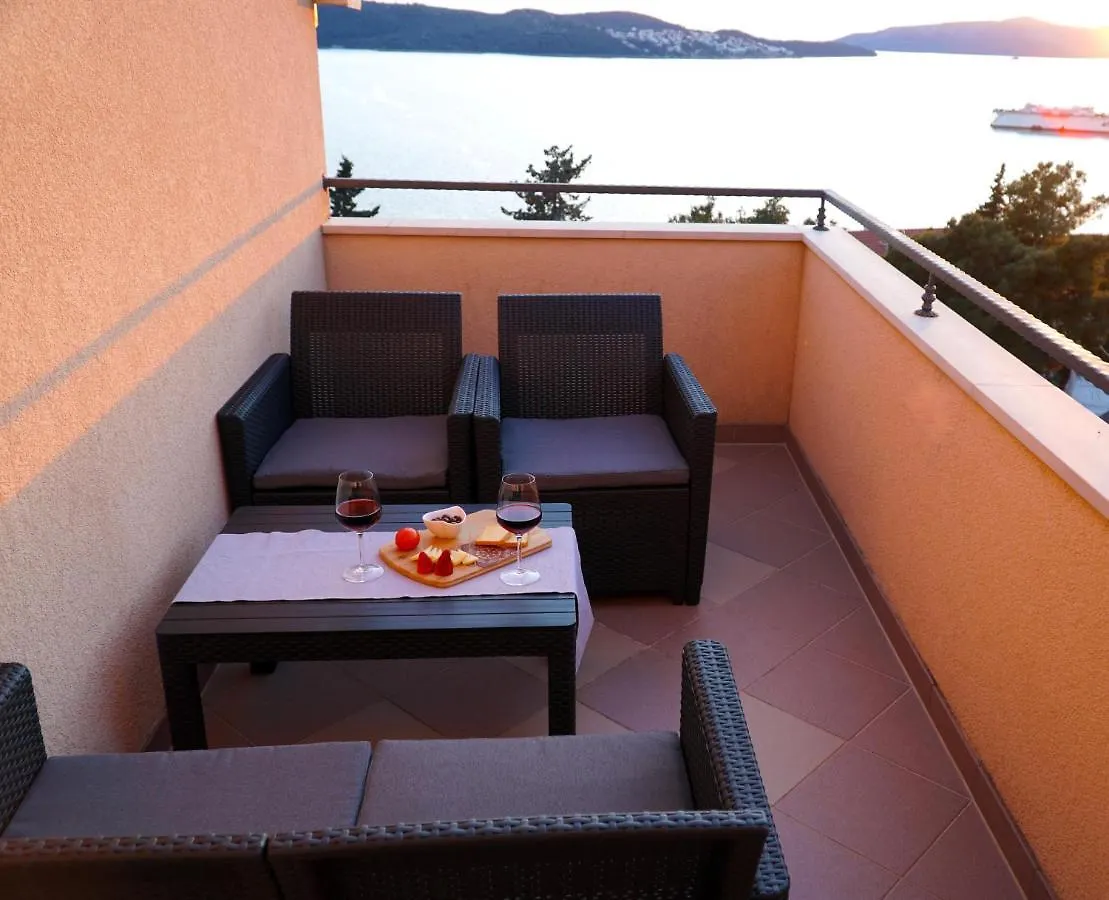 Cvita Apartments Trogir