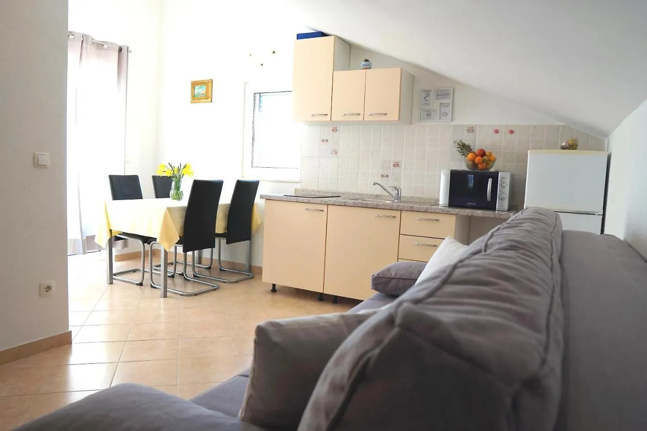 Cvita Apartments Trogir