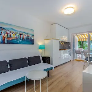 apartments-selce.primorje-gorskikotar.com/